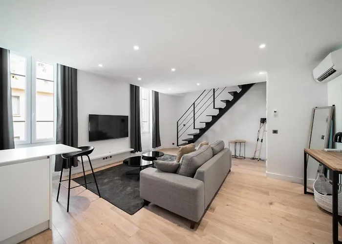 Charming Apartment For 4 People - Forville Market