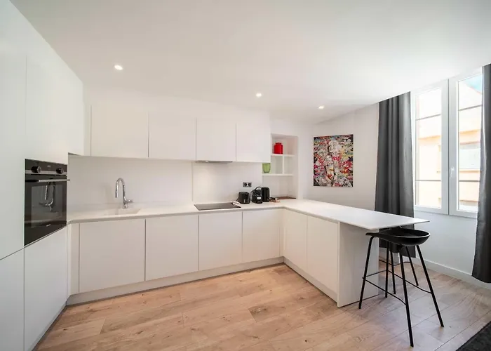 Charming Apartment For 4 People - Forville Market